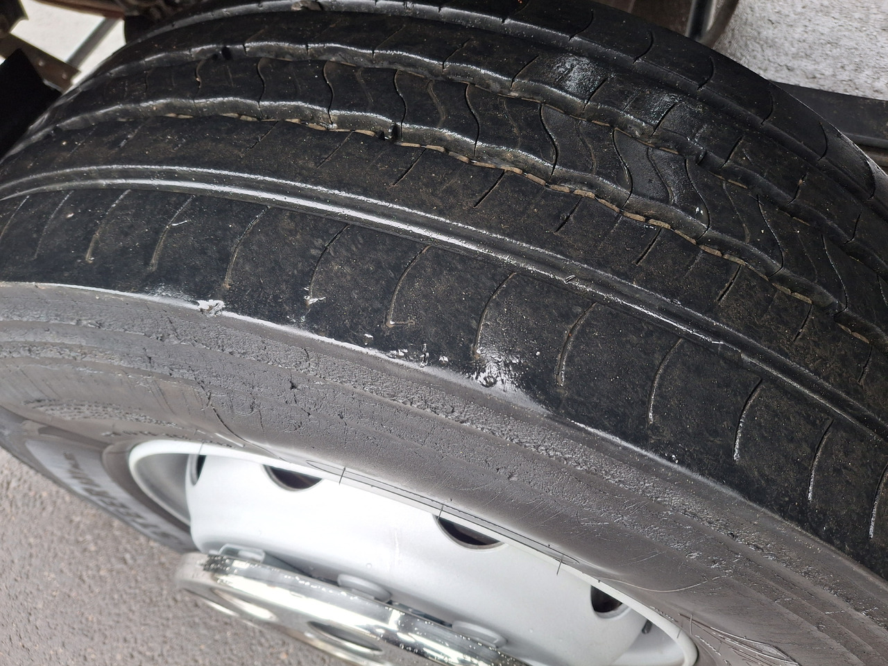 Kehrmaschine MERCEDES-BENZ Axor 1829 Zamiatarka Kehrmaschine Johnston 2 Motoren Karcher L/R: das Bild 12 Kehrmaschine MERCEDES-BENZ Axor 1829 Zamiatarka Kehrmaschine Johnston 2 Motoren Karcher L/R: das Bild 12