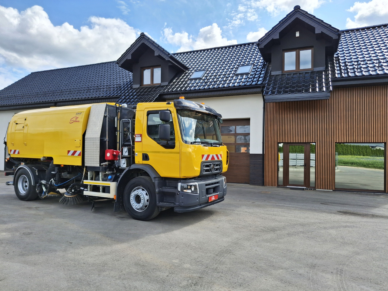 RENAULT C280 Kehrmaschine Zamiatarka SEMAT Zoeller FAUN Karcher L/R 2 Motoren 2018r 740 Mth Euro 6 - Kehrmaschine: das Bild 1 RENAULT C280 Kehrmaschine Zamiatarka SEMAT Zoeller FAUN Karcher L/R 2 Motoren 2018r 740 Mth Euro 6 - Kehrmaschine: das Bild 1