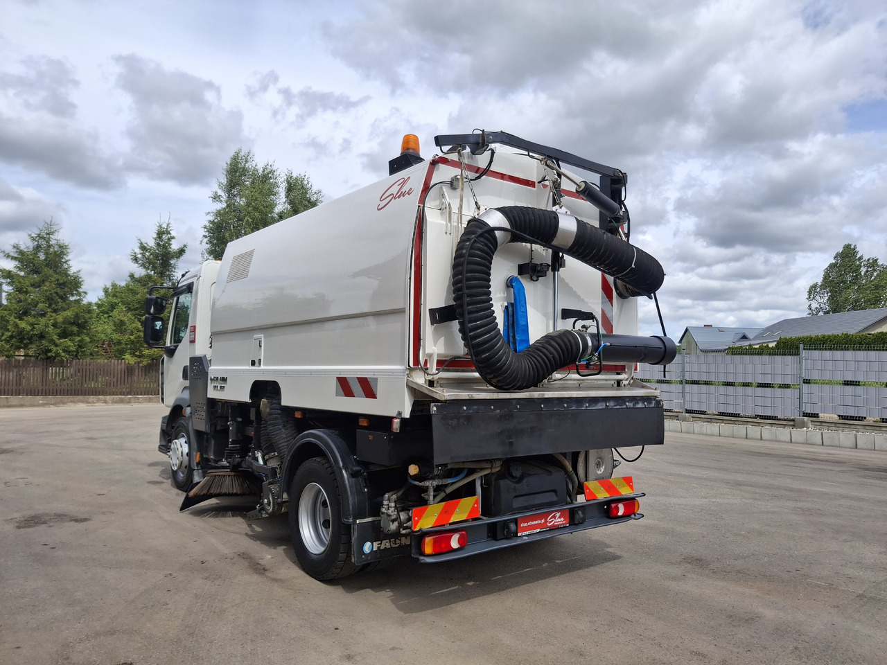 RENAULT D16 Zamiatarka Kehrmaschine FAUN Euro 6 PM10 Szczotki L/R Karcher Rura Do Liści 2 Motoren - Kehrmaschine: das Bild 3 RENAULT D16 Zamiatarka Kehrmaschine FAUN Euro 6 PM10 Szczotki L/R Karcher Rura Do Liści 2 Motoren - Kehrmaschine: das Bild 3