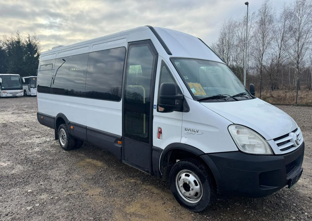 Iveco Daily - Kleinbus, Personentransporter: das Bild 1 Iveco Daily - Kleinbus, Personentransporter: das Bild 1