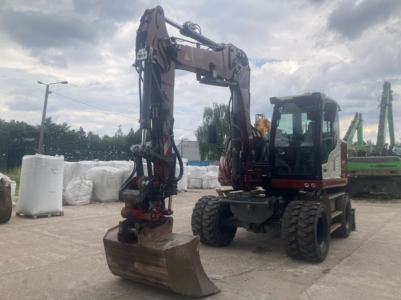 Liebherr A 912 Compact Rotator R4 - Mobilbagger: das Bild 4 Liebherr A 912 Compact Rotator R4 - Mobilbagger: das Bild 4