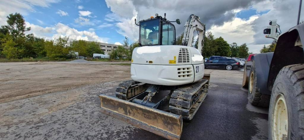 Komatsu PC 80 MR-5E0 - Minibagger: das Bild 3 Komatsu PC 80 MR-5E0 - Minibagger: das Bild 3