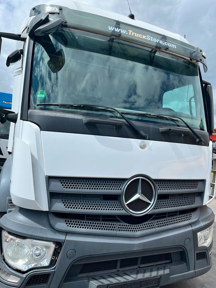 Actros MP4 Kabine Cabin Fahrerhaus schmal Stream Space - Fahrerhaus für LKW: das Bild 3 Actros MP4 Kabine Cabin Fahrerhaus schmal Stream Space - Fahrerhaus für LKW: das Bild 3