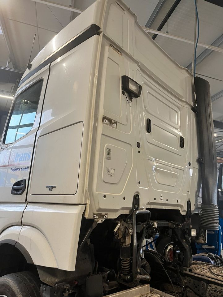 Actros MP4 Stream Space Fahrerhaus Cabin Führerhaus Kabine - Fahrerhaus für LKW: das Bild 4 Actros MP4 Stream Space Fahrerhaus Cabin Führerhaus Kabine - Fahrerhaus für LKW: das Bild 4