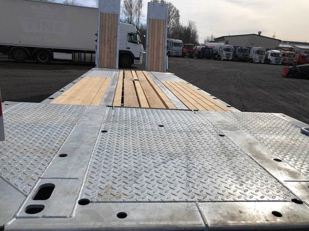 Fliegl DTS-S 300 - Tieflader Anhänger: das Bild 5 Fliegl DTS-S 300 - Tieflader Anhänger: das Bild 5