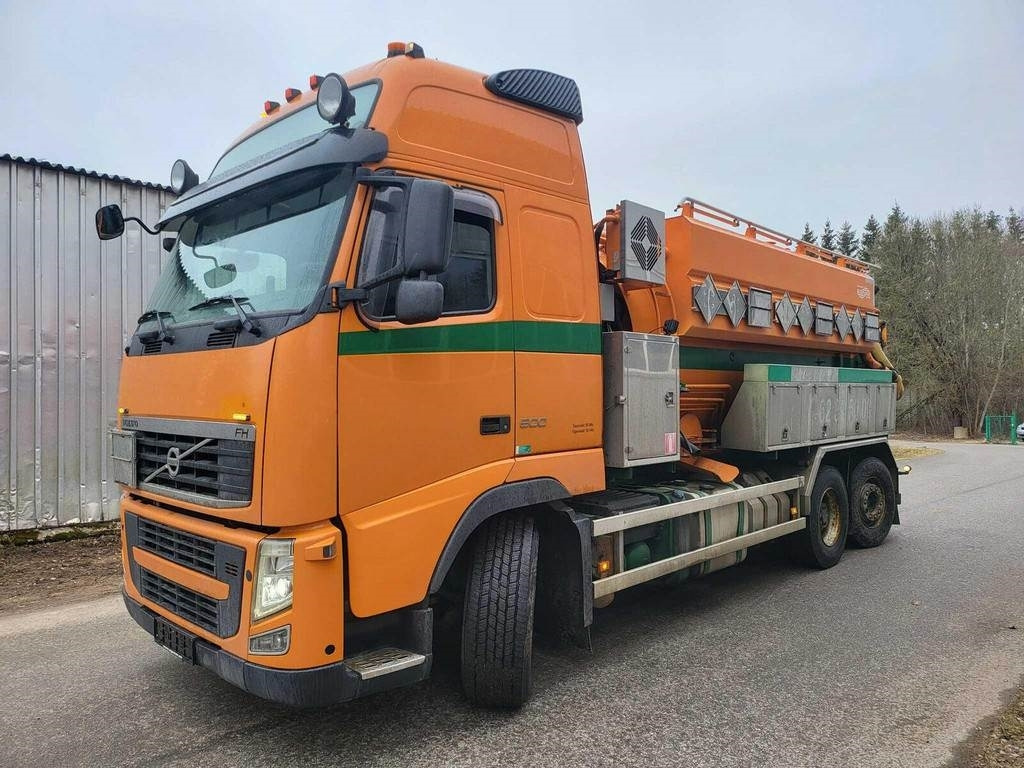Saug-/ Spülfahrzeug Volvo FH500 6X2 ADR KORP&SON: das Bild 7