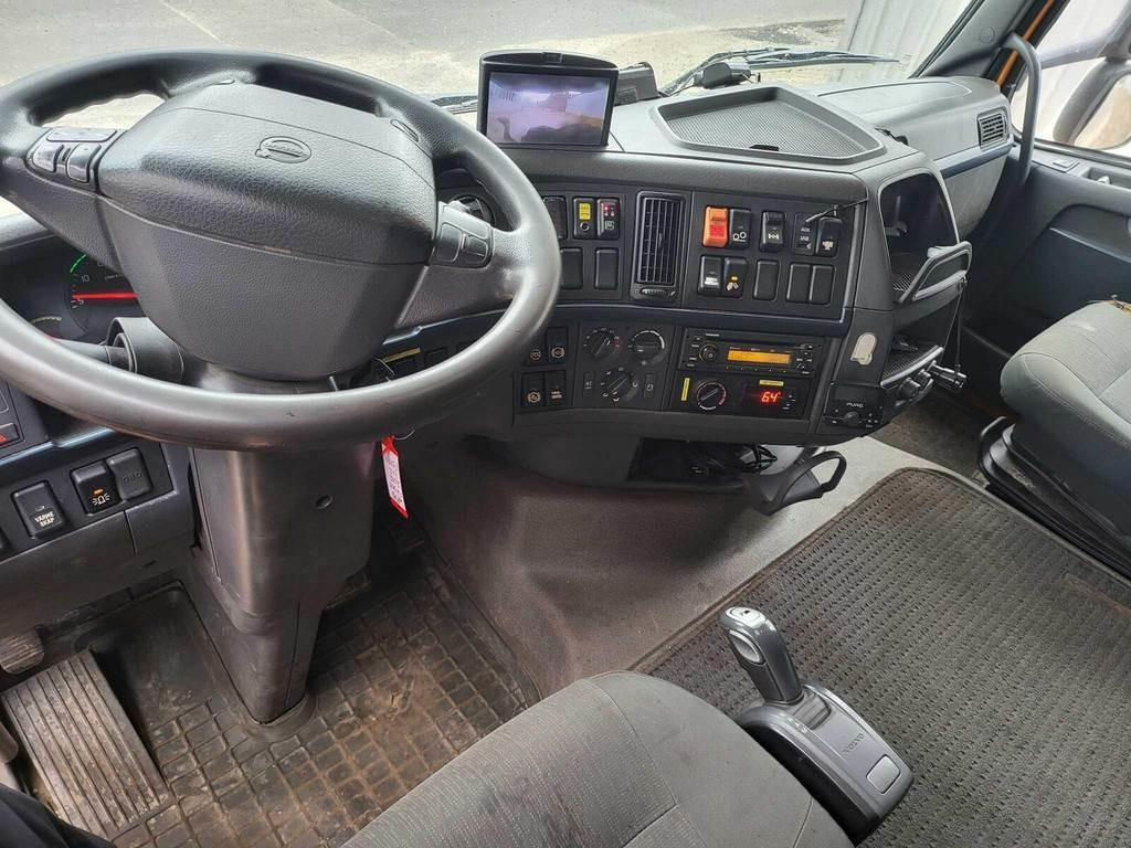 Saug-/ Spülfahrzeug Volvo FH500 6X2 ADR KORP&SON: das Bild 26