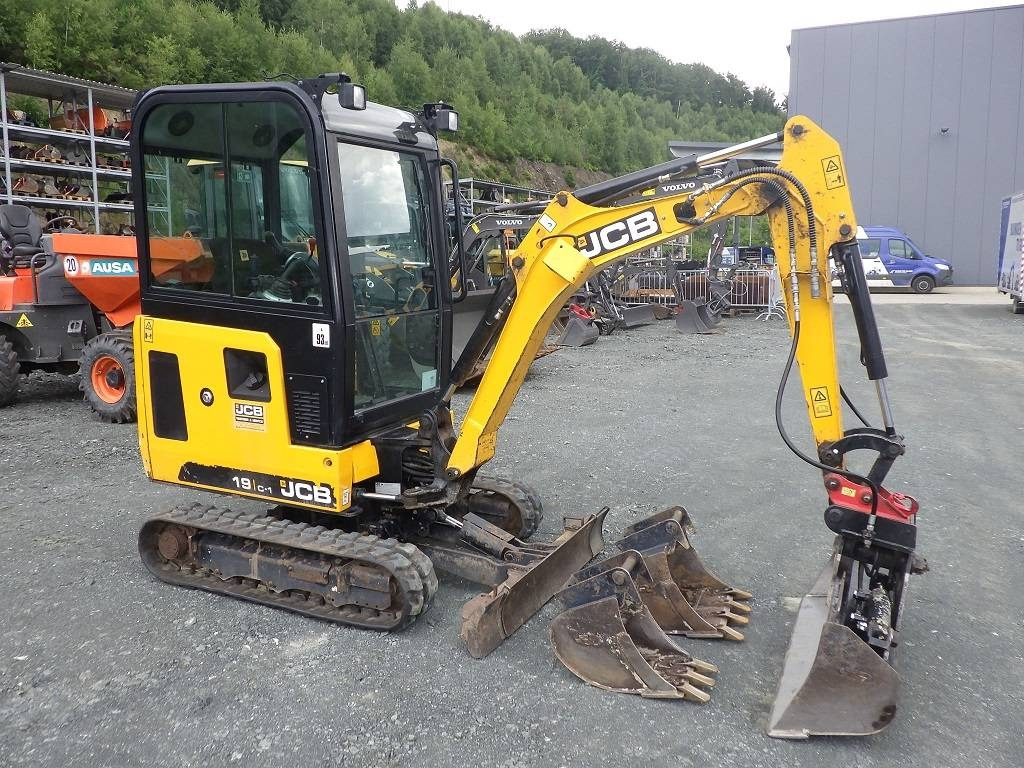 JCB 19 C-1 - Minibagger: das Bild 3 JCB 19 C-1 - Minibagger: das Bild 3