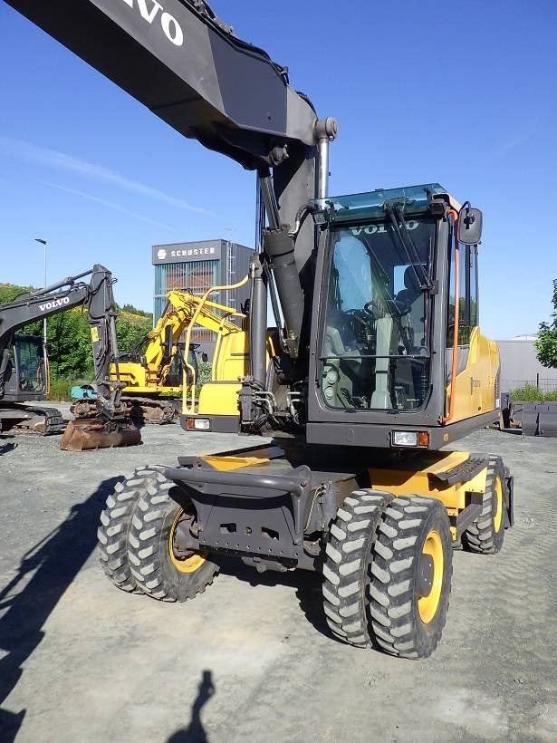 Volvo EW 180 C - Mobilbagger: das Bild 2 Volvo EW 180 C - Mobilbagger: das Bild 2