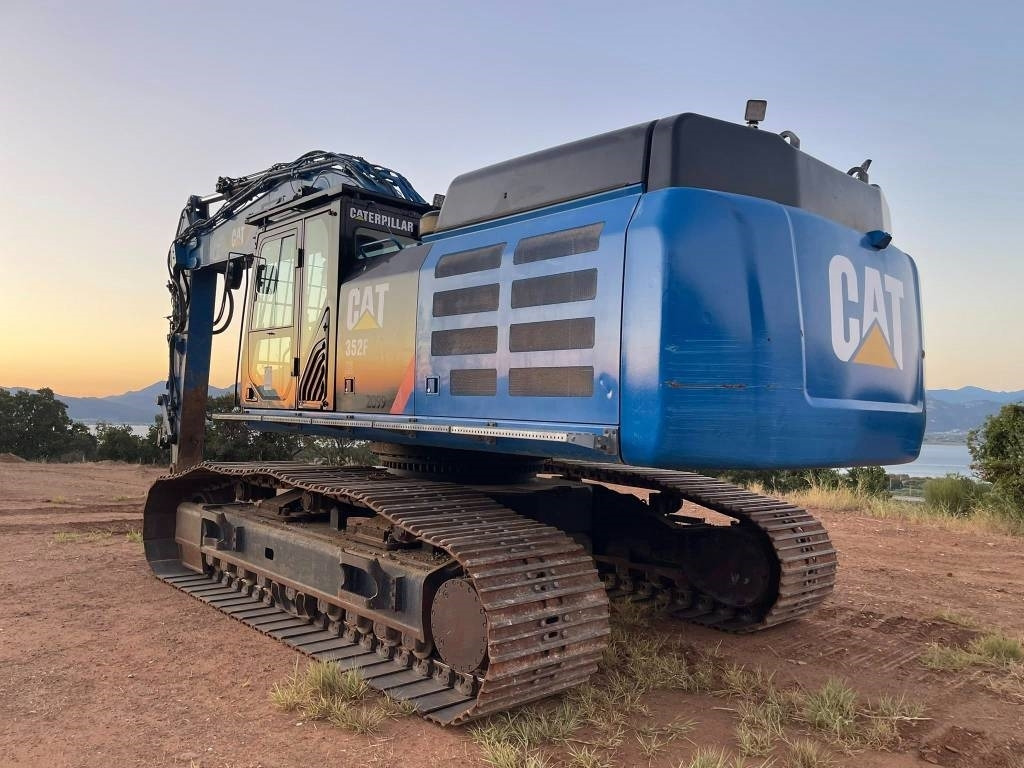 Kettenbagger CAT 352 F XE: das Bild 19