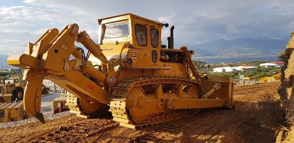 Bulldozer CAT D9G: das Bild 16 Bulldozer CAT D9G: das Bild 16