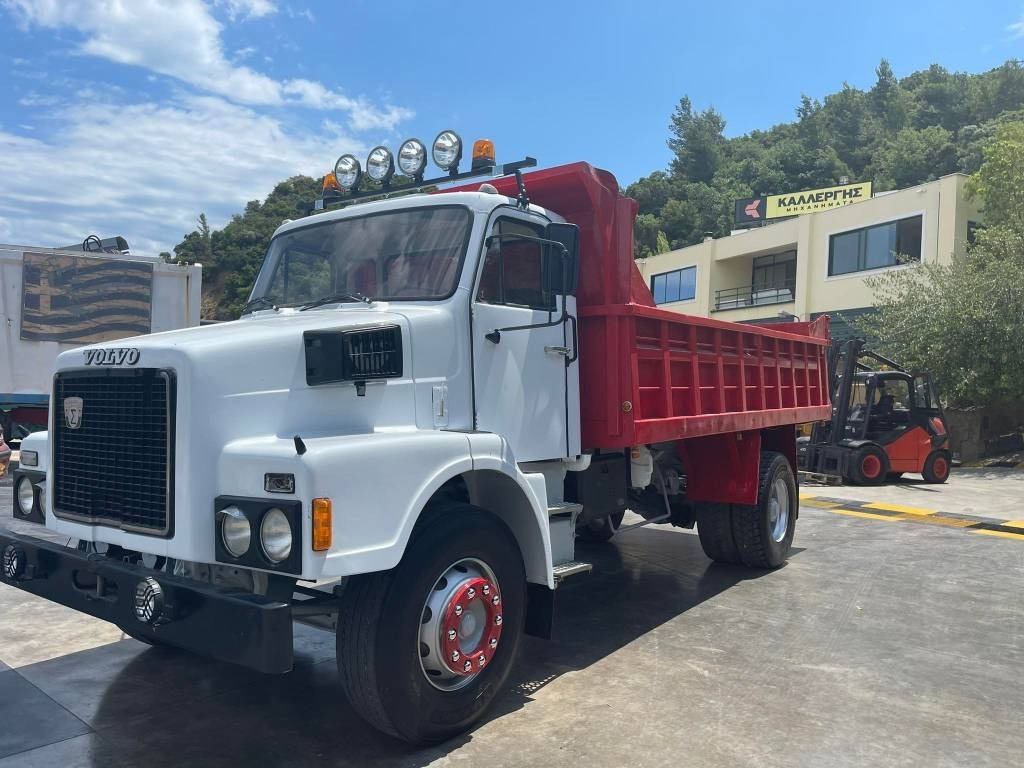 Volvo N10 ST - Kipper: das Bild 1 Volvo N10 ST - Kipper: das Bild 1