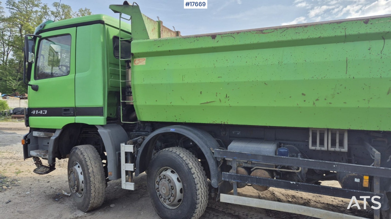 Kipper 2002 Mercedes-Benz Actros 4143 8x8: das Bild 17