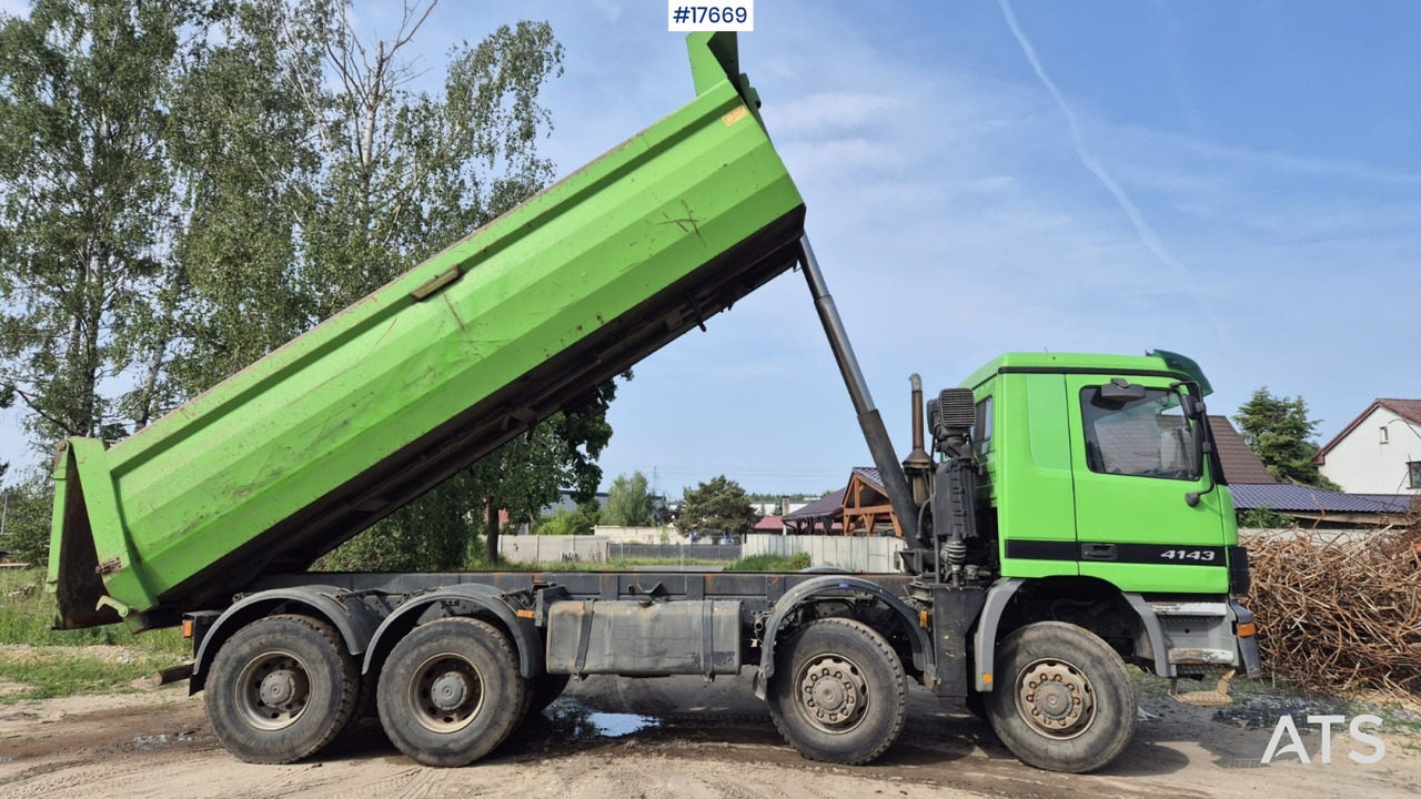 2002 Mercedes-Benz Actros 4143 8x8 - Kipper: das Bild 4 2002 Mercedes-Benz Actros 4143 8x8 - Kipper: das Bild 4