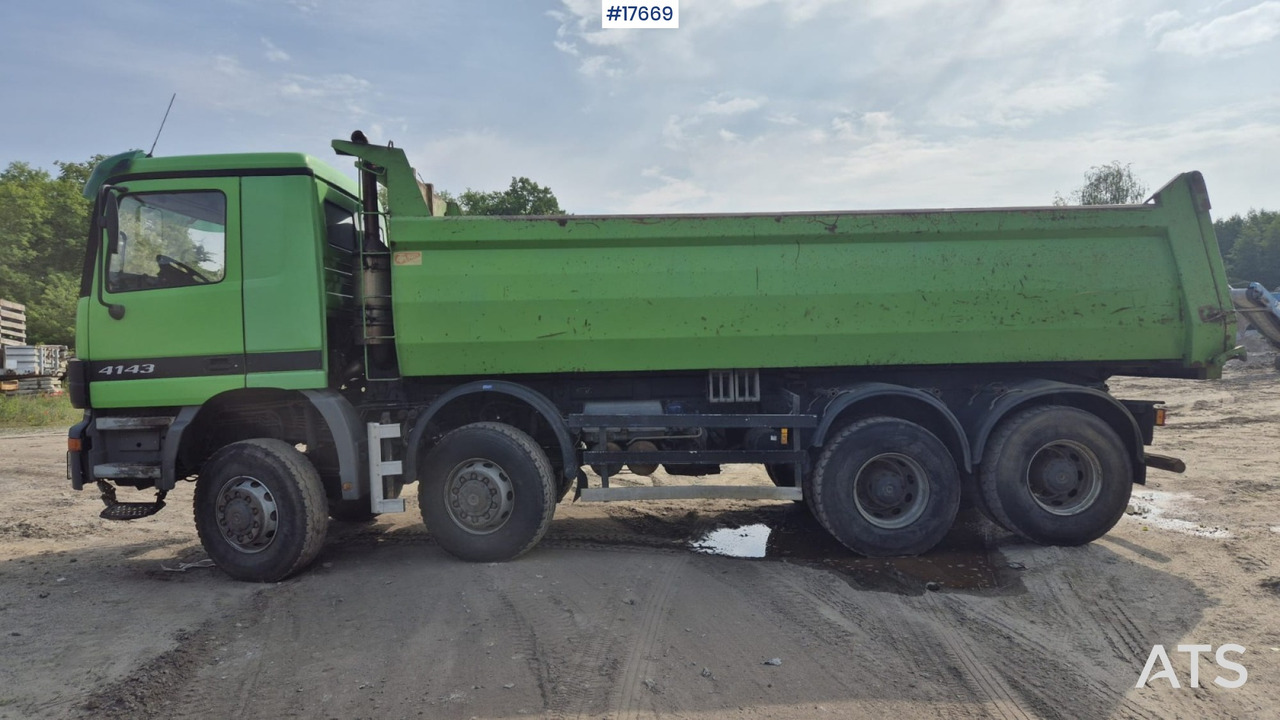 Kipper 2002 Mercedes-Benz Actros 4143 8x8: das Bild 13