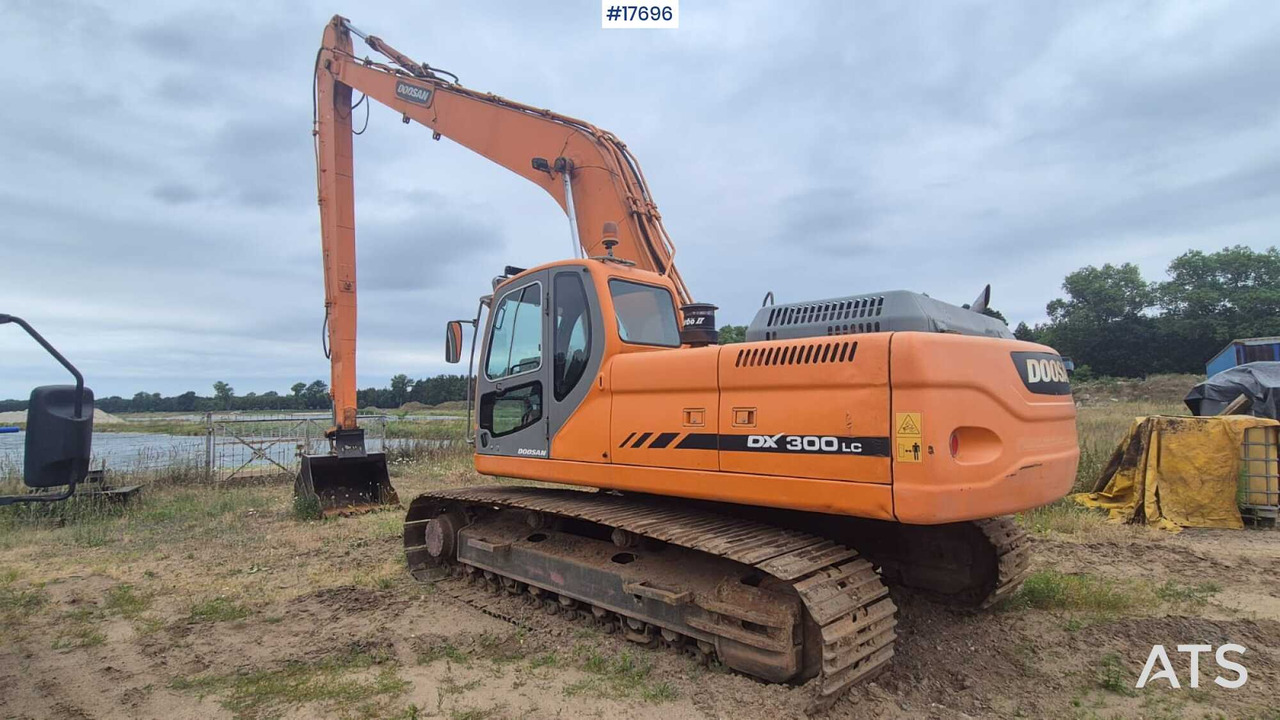 2006 Doosan DX 300 LC - Kettenbagger: das Bild 1 2006 Doosan DX 300 LC - Kettenbagger: das Bild 1