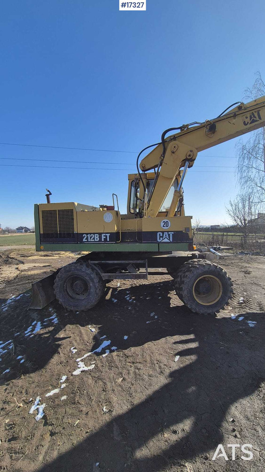 CATERPILLAR 212B FT wheeled excavator (1996) - Mobilbagger: das Bild 5 CATERPILLAR 212B FT wheeled excavator (1996) - Mobilbagger: das Bild 5