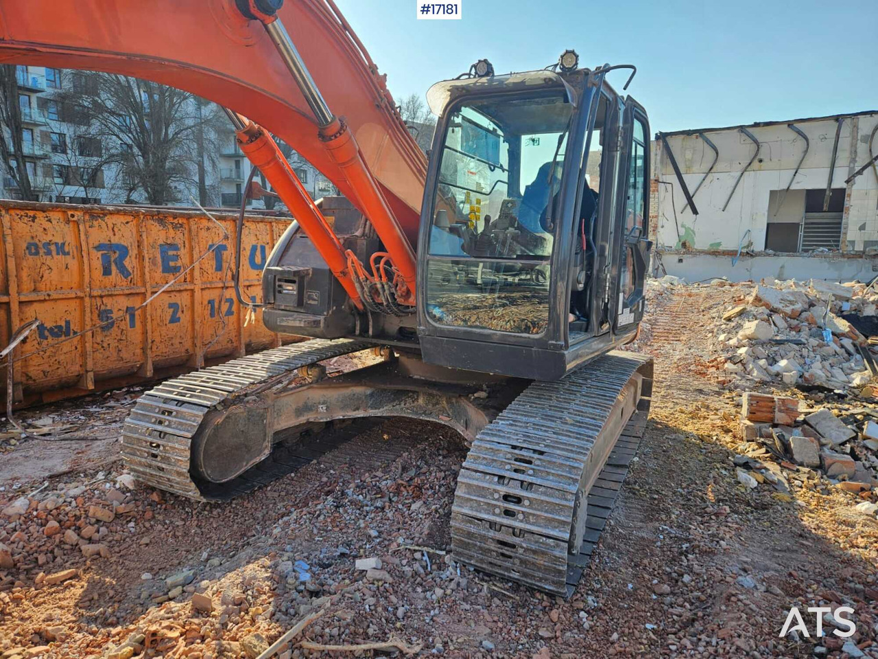 Hydraulic excavator Hitachi ZX225 LC (2013) - Kettenbagger: das Bild 2 Hydraulic excavator Hitachi ZX225 LC (2013) - Kettenbagger: das Bild 2