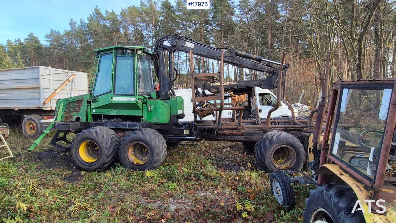 John Deere 810D forwarder (2007) - Forwarder: das Bild 4 John Deere 810D forwarder (2007) - Forwarder: das Bild 4