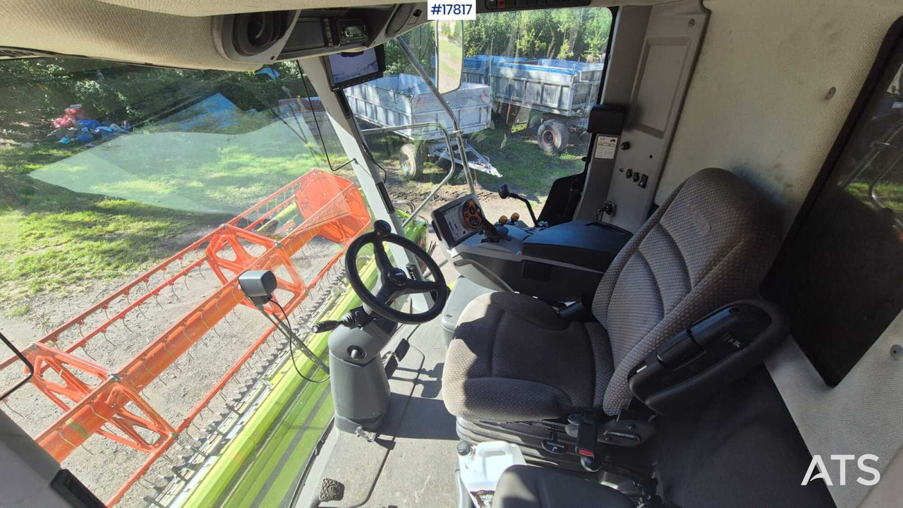 Mähdrescher Kombajn zbożowy CLAAS TUCANO 440 (2015): das Bild 18