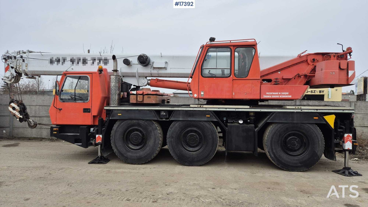 Mobile Crane GROVE GMK 3050 (2001) - Mobilkran: das Bild 4 Mobile Crane GROVE GMK 3050 (2001) - Mobilkran: das Bild 4