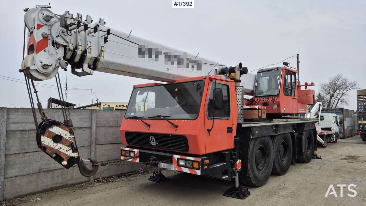 Mobile Crane GROVE GMK 3050 (2001) - Mobilkran: das Bild 1 Mobile Crane GROVE GMK 3050 (2001) - Mobilkran: das Bild 1