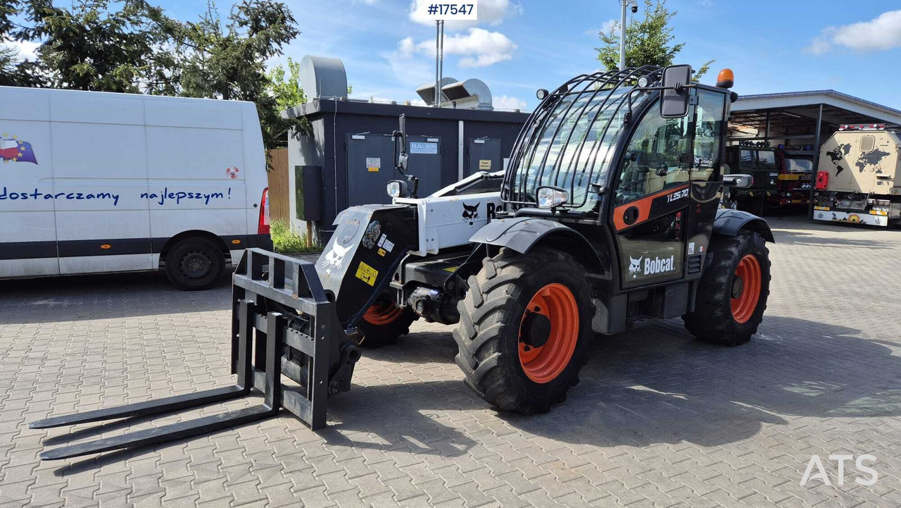 Telescopic wheel loaders BOBCAT TL35-70 (2018) - Teleskoplader: das Bild 1 Telescopic wheel loaders BOBCAT TL35-70 (2018) - Teleskoplader: das Bild 1