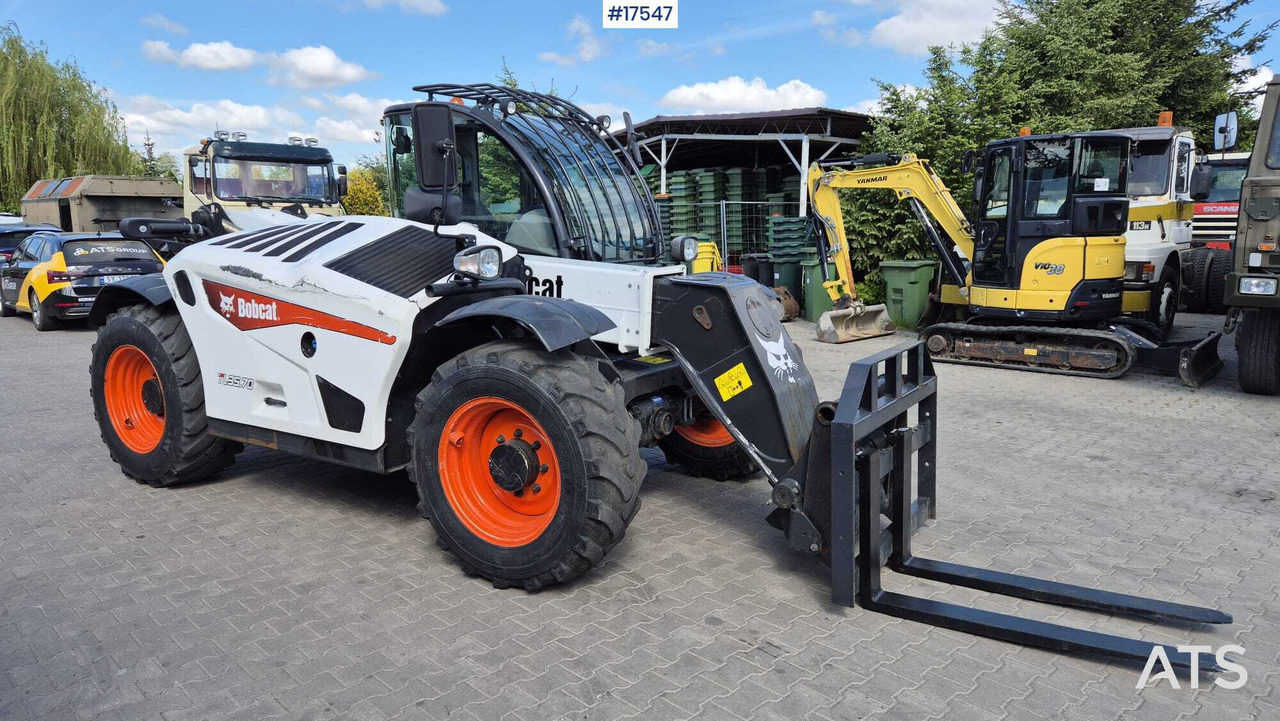 Telescopic wheel loaders BOBCAT TL35-70 (2018) - Teleskoplader: das Bild 2 Telescopic wheel loaders BOBCAT TL35-70 (2018) - Teleskoplader: das Bild 2