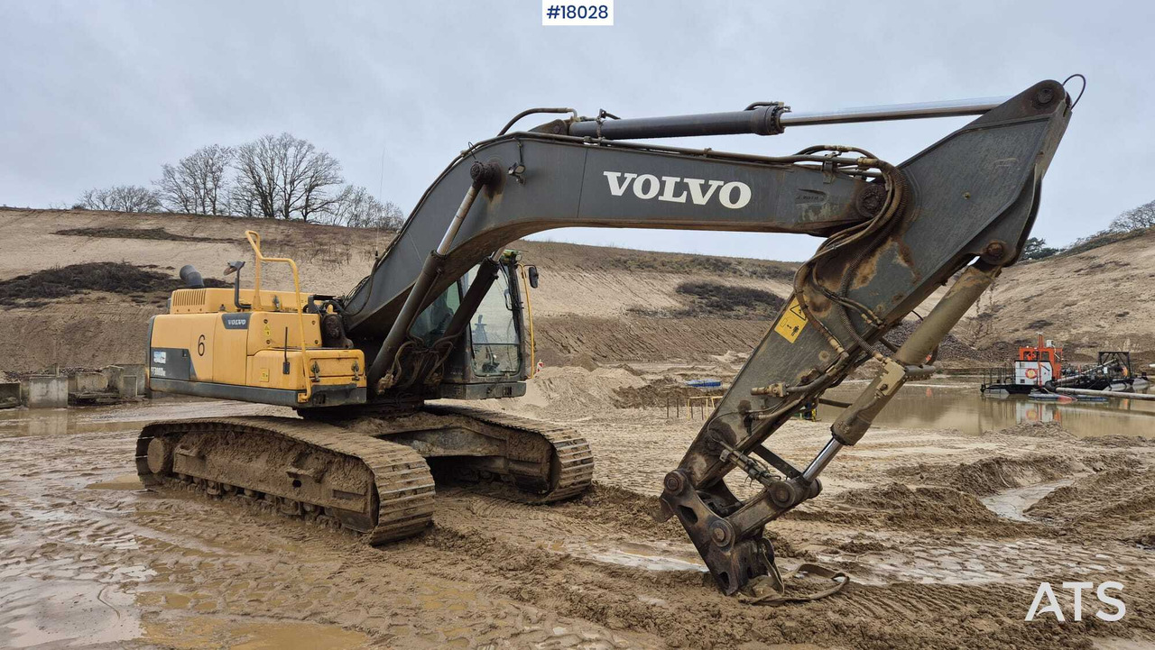 VOLVO EC 300D NL crawler excavator (2014) - Kettenbagger: das Bild 3 VOLVO EC 300D NL crawler excavator (2014) - Kettenbagger: das Bild 3