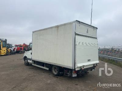 IVECO DAILY 40C17 4x2 - Koffer LKW: das Bild 2 IVECO DAILY 40C17 4x2 - Koffer LKW: das Bild 2