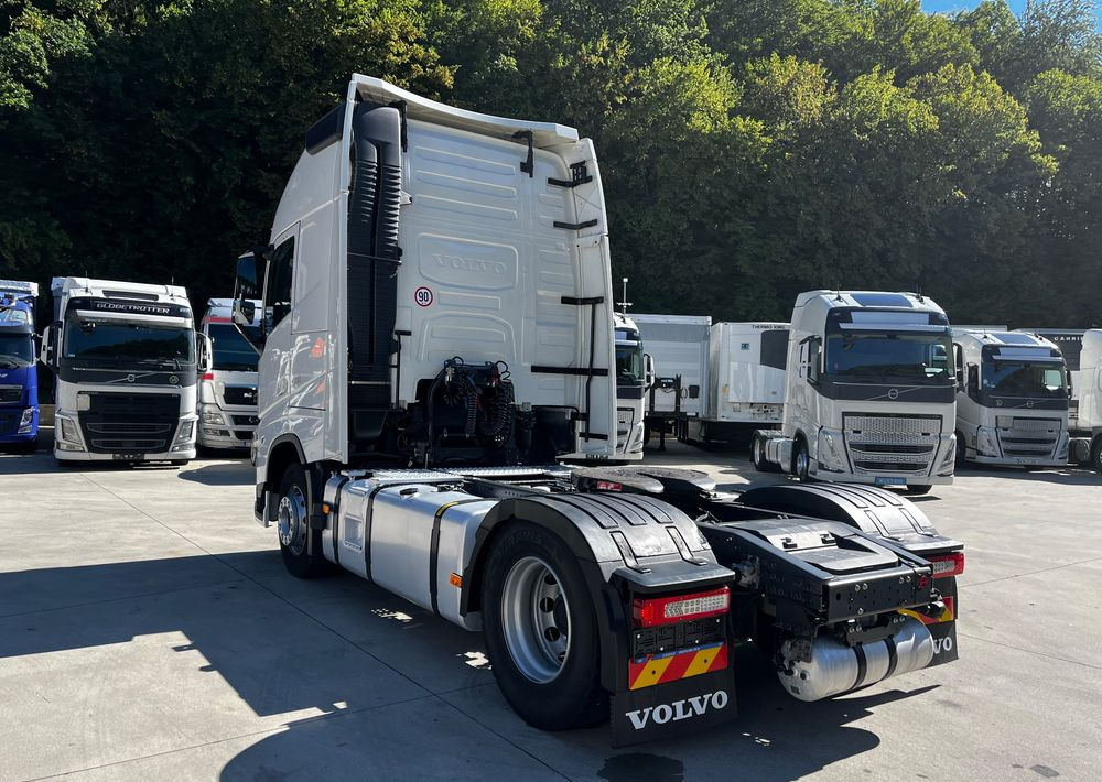 Volvo FH 500 // Zamiana na starszy // EURO 6 // Standard // 2024 Rok // Parkclima // Globe XL // Skóry // Joystick // - Sattelzugmaschine: das Bild 4 Volvo FH 500 // Zamiana na starszy // EURO 6 // Standard // 2024 Rok // Parkclima // Globe XL // Skóry // Joystick // - Sattelzugmaschine: das Bild 4