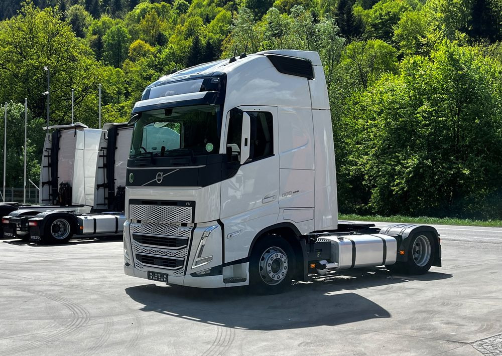 Volvo FH500 // New Face // Low Deck // Full Led // ACC // Globe XL // ParkClima // - Sattelzugmaschine: das Bild 1 Volvo FH500 // New Face // Low Deck // Full Led // ACC // Globe XL // ParkClima // - Sattelzugmaschine: das Bild 1