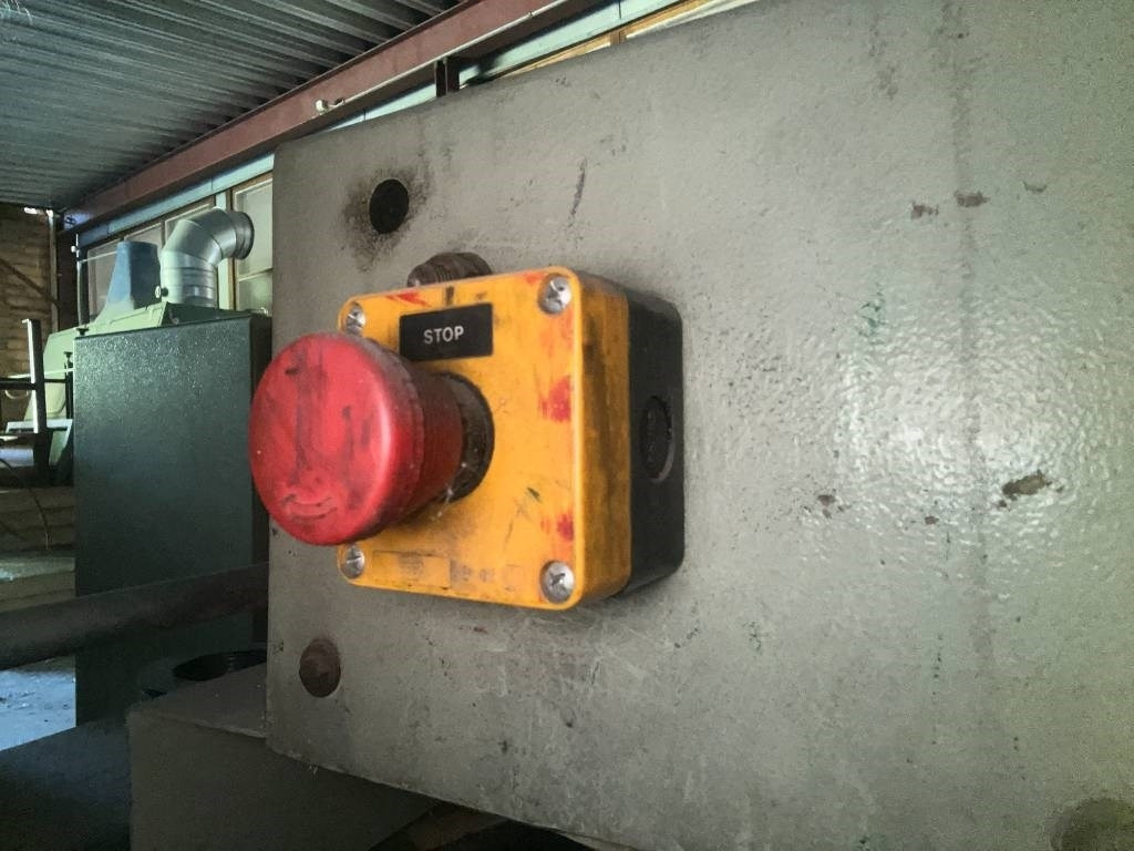 Annet SCM M3 Automatic multiblade rip saw - Holzbearbeitungsmaschine: das Bild 4 Annet SCM M3 Automatic multiblade rip saw - Holzbearbeitungsmaschine: das Bild 4
