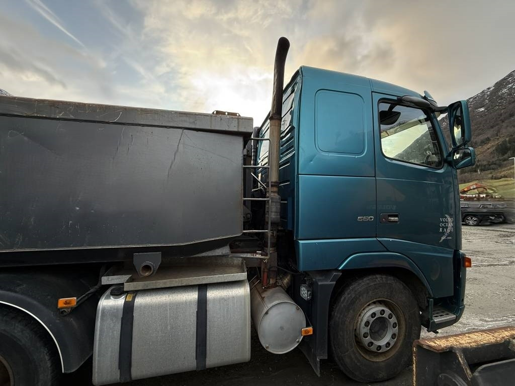 Volvo FH 16 550 6x2 - Kipper: das Bild 4 Volvo FH 16 550 6x2 - Kipper: das Bild 4