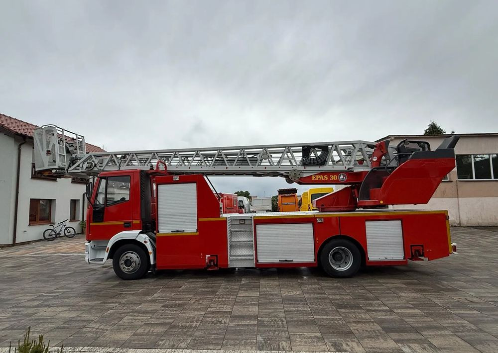 Iveco Eurocargo 130E23 - Feuerwehrfahrzeug: das Bild 5 Iveco Eurocargo 130E23 - Feuerwehrfahrzeug: das Bild 5