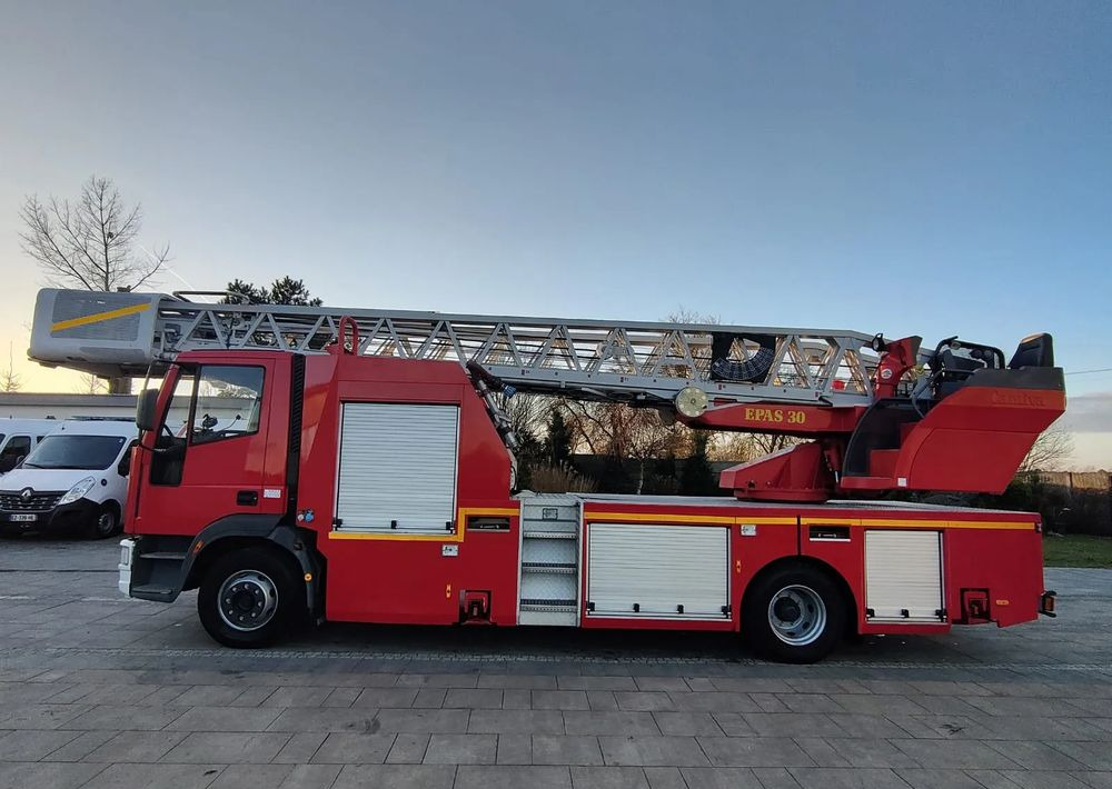 Iveco Eurocargo 130E24 Camiva EPAS 30 - Feuerwehrfahrzeug: das Bild 5 Iveco Eurocargo 130E24 Camiva EPAS 30 - Feuerwehrfahrzeug: das Bild 5