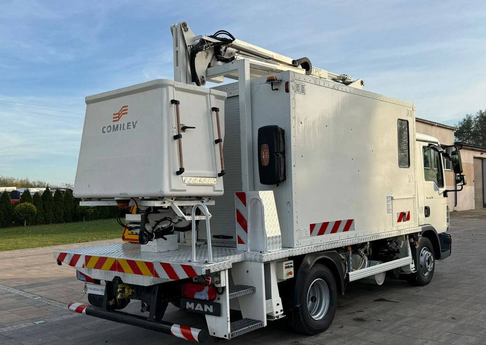 MAN TGL 12.250 - LKW mit Arbeitsbühne: das Bild 4 MAN TGL 12.250 - LKW mit Arbeitsbühne: das Bild 4