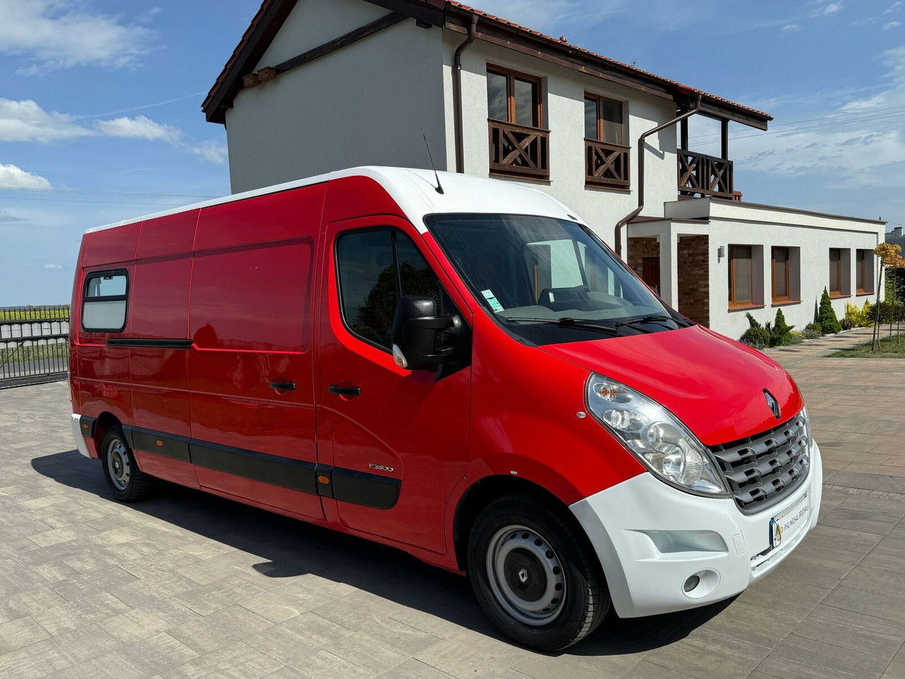 Renault Master Karetka pogotowie Ambulans - Krankenwagen: das Bild 1 Renault Master Karetka pogotowie Ambulans - Krankenwagen: das Bild 1