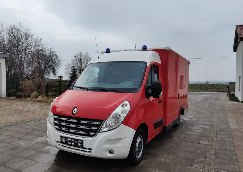 Renault Master - Krankenwagen: das Bild 3 Renault Master - Krankenwagen: das Bild 3