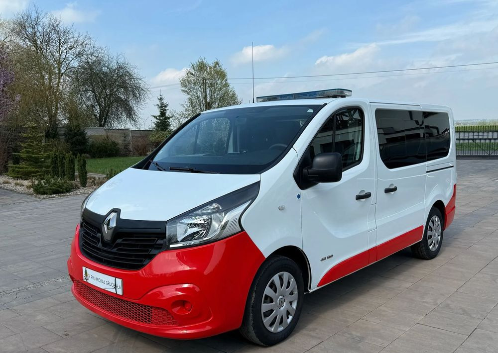 Renault Trafic - Krankenwagen: das Bild 3 Renault Trafic - Krankenwagen: das Bild 3
