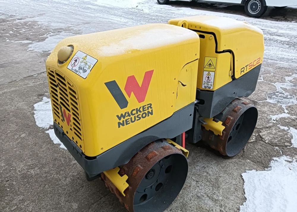 Wacker Neuson RT SC2 - Kleine Walze: das Bild 2 Wacker Neuson RT SC2 - Kleine Walze: das Bild 2
