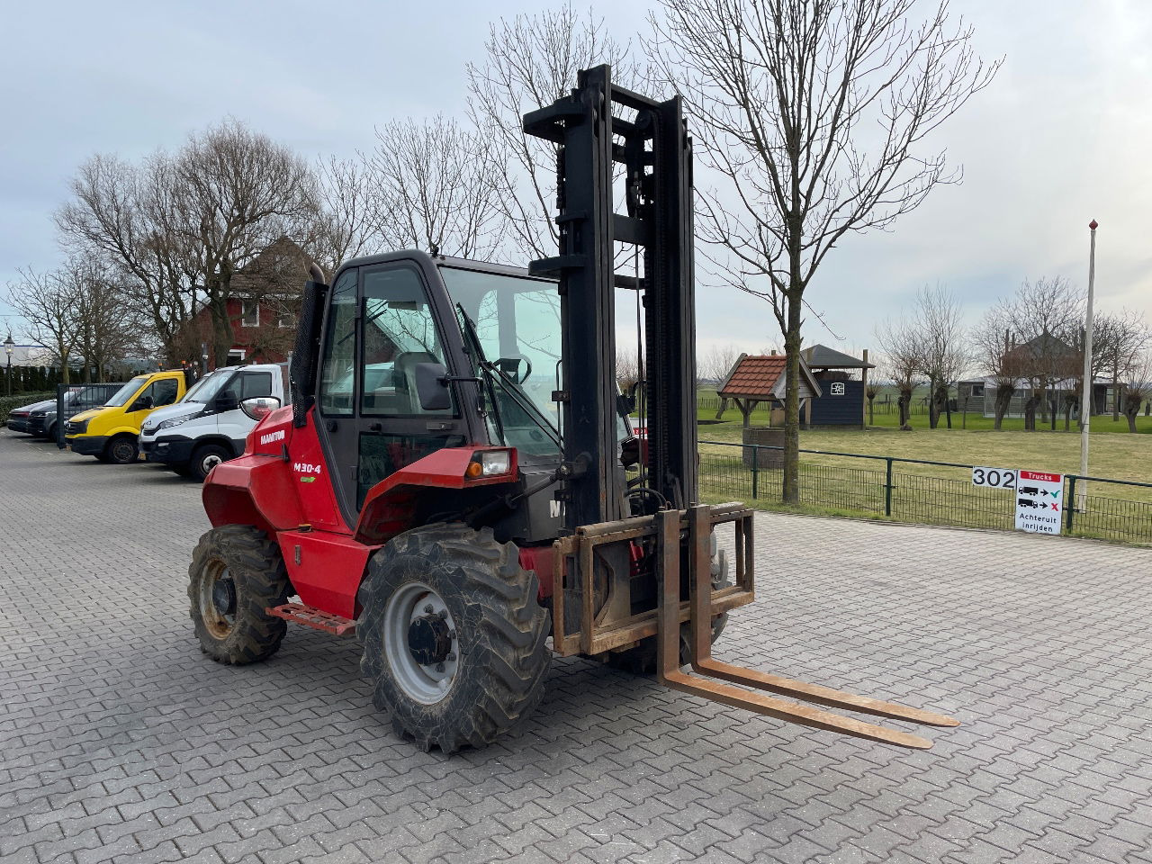 Manitou M30-4 4x4 4wd 3 ton triplo 5.50m heftruck - Geländestapler: das Bild 4 Manitou M30-4 4x4 4wd 3 ton triplo 5.50m heftruck - Geländestapler: das Bild 4