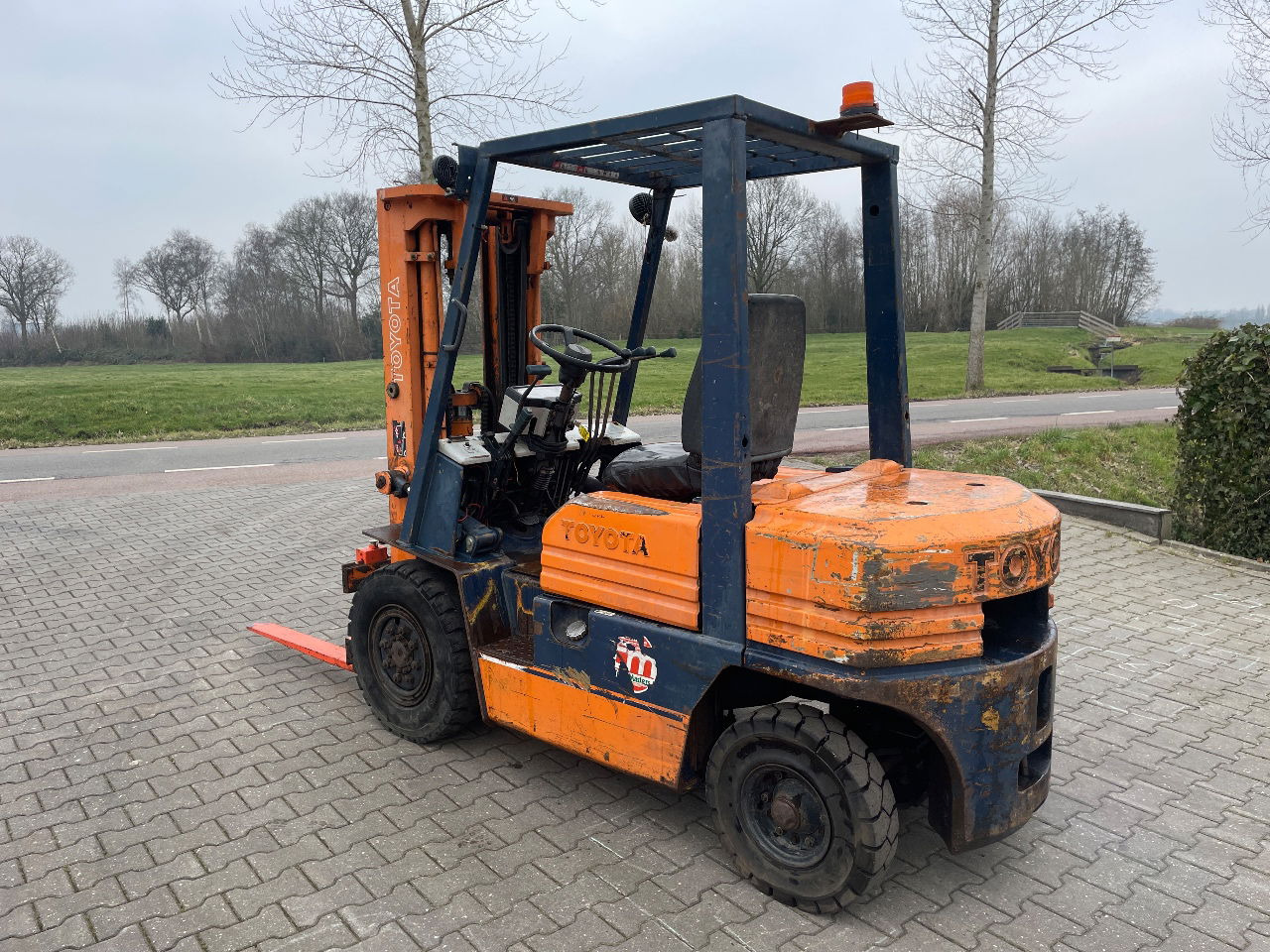 Toyota 2.5ton diesel triplo heftruck forklift - Gabelstapler: das Bild 2 Toyota 2.5ton diesel triplo heftruck forklift - Gabelstapler: das Bild 2