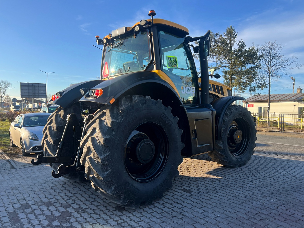 JCB Fastrac 8310 - Traktor: das Bild 5 JCB Fastrac 8310 - Traktor: das Bild 5