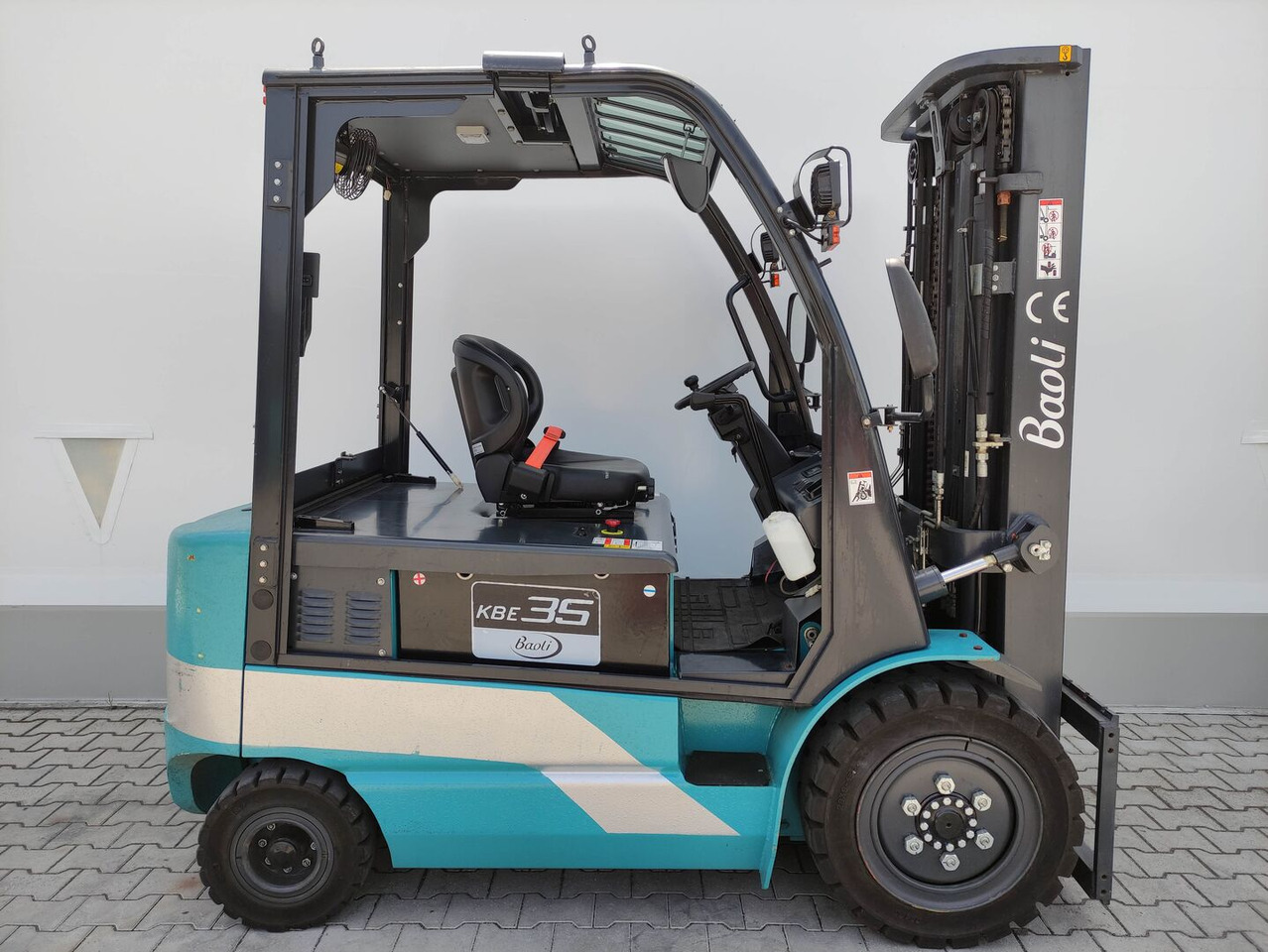 Baoli KBE35 - Elektrostapler: das Bild 2 Baoli KBE35 - Elektrostapler: das Bild 2