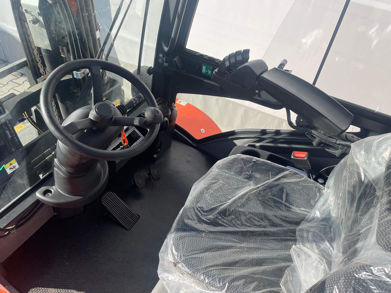 Carer F80/900 HD2 / Neuwertig - Elektrostapler: das Bild 5 Carer F80/900 HD2 / Neuwertig - Elektrostapler: das Bild 5