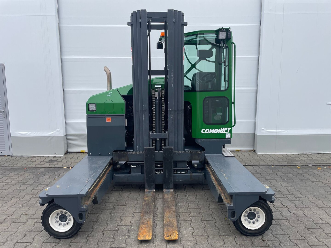 Combilift C4000 - Vierwegstapler: das Bild 3 Combilift C4000 - Vierwegstapler: das Bild 3