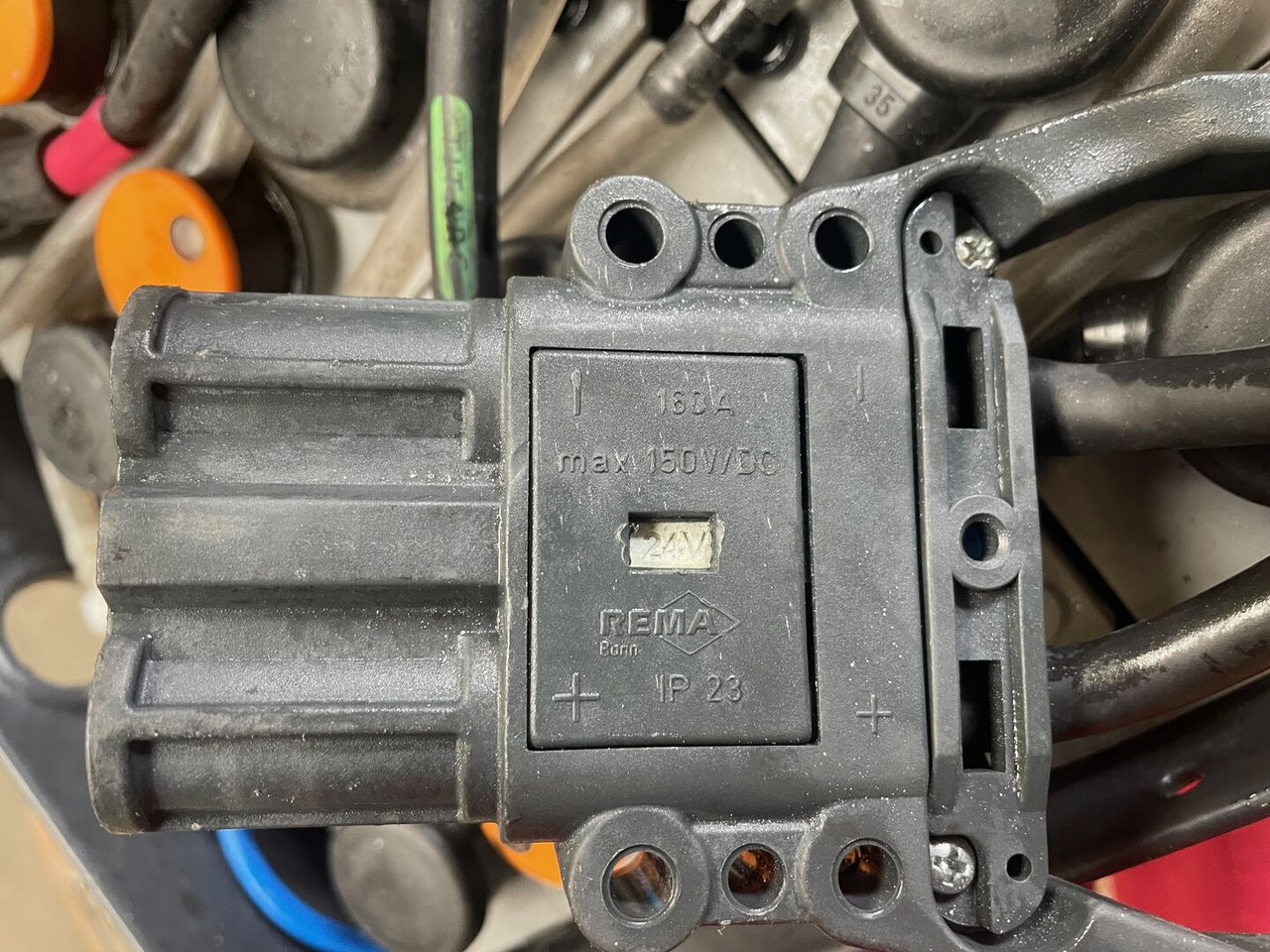 Hawker 24 Volt I 3 PZS 375 - Batterie für Flurförderzeug: das Bild 4 Hawker 24 Volt I 3 PZS 375 - Batterie für Flurförderzeug: das Bild 4