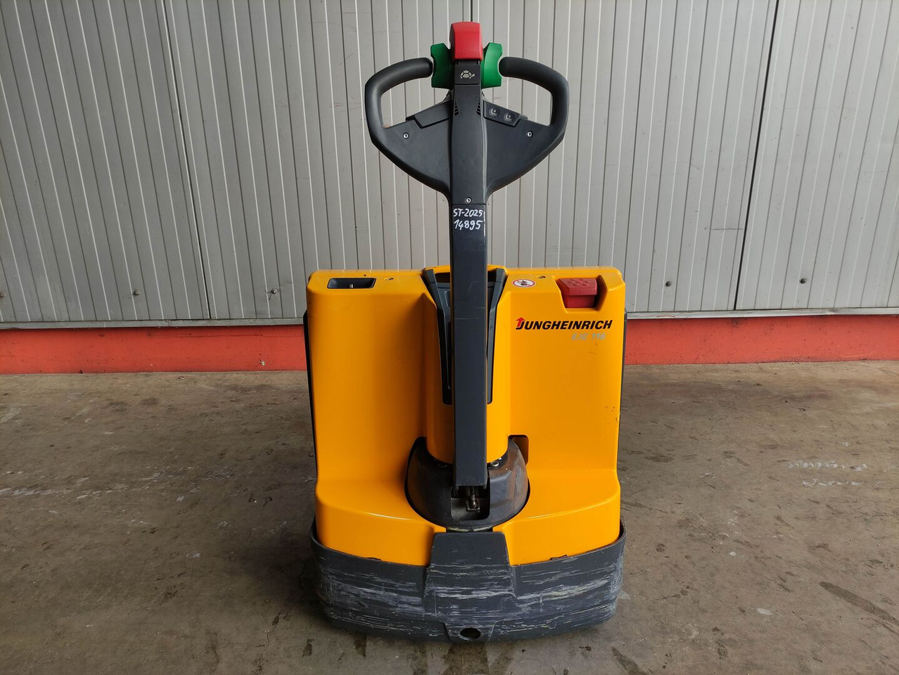 Jungheinrich EJE 116 - Niederhubwagen: das Bild 4 Jungheinrich EJE 116 - Niederhubwagen: das Bild 4