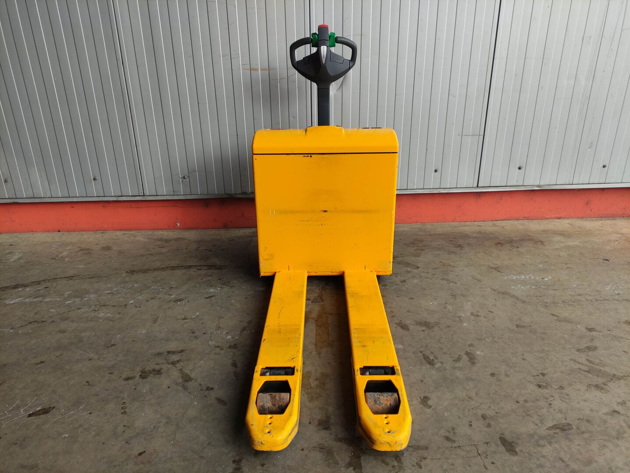 Jungheinrich EJE 116 - Niederhubwagen: das Bild 3 Jungheinrich EJE 116 - Niederhubwagen: das Bild 3